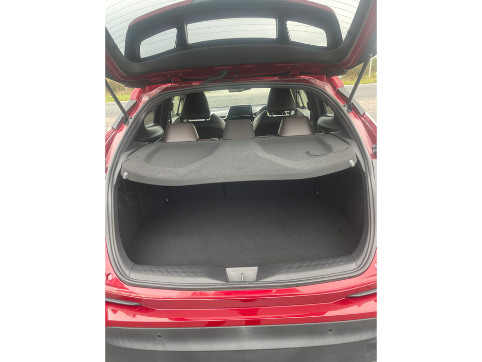 2018 Toyota C-HR - image 9