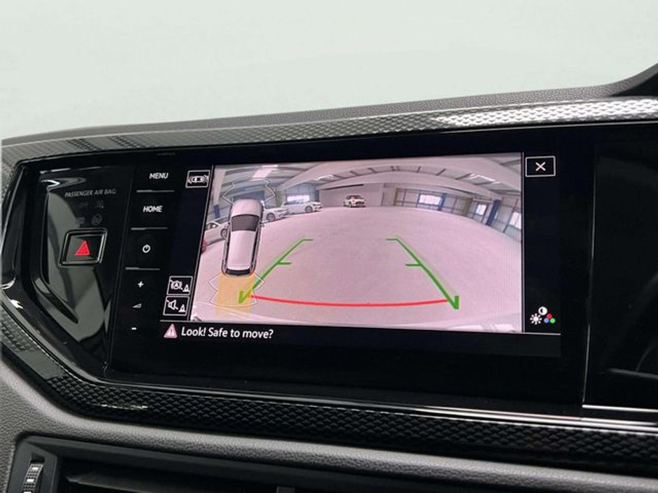 2022 Volkswagen Polo - image 16