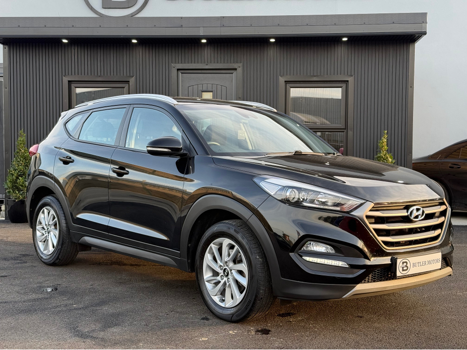 2017 Hyundai Tucson - image 2