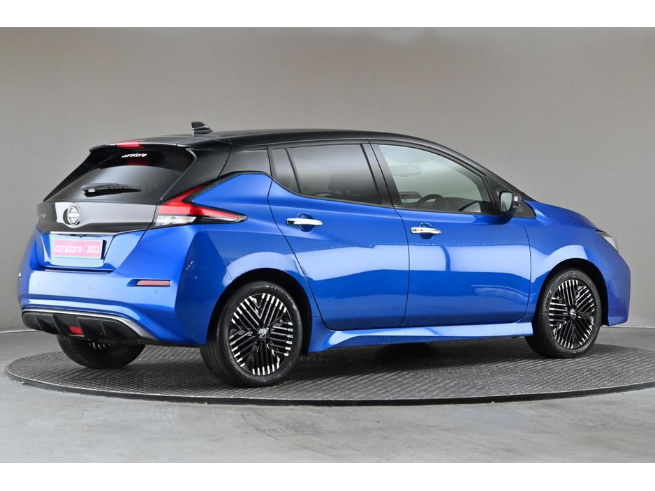 2022 Nissan Leaf - image 10