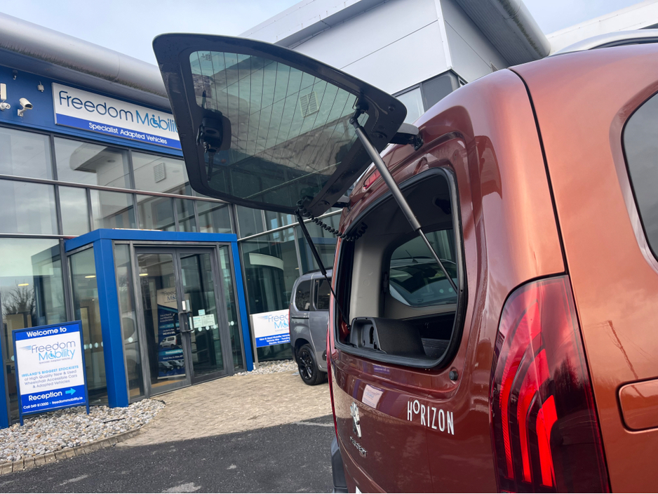 2020 Peugeot Rifter Auto Diesel Wheelchair Access €22,500