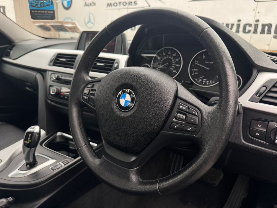 2012 BMW 3 Series - image 21