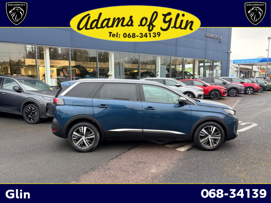 2022 Peugeot 5008 - image 8