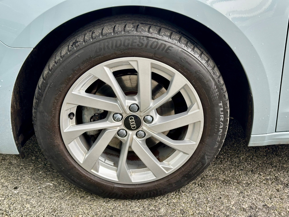 2022 Audi A1 - image 7