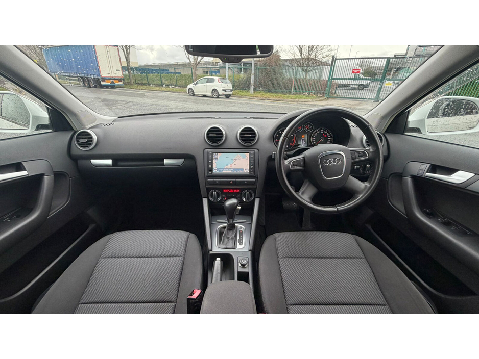 2010 Audi A3 - image 13