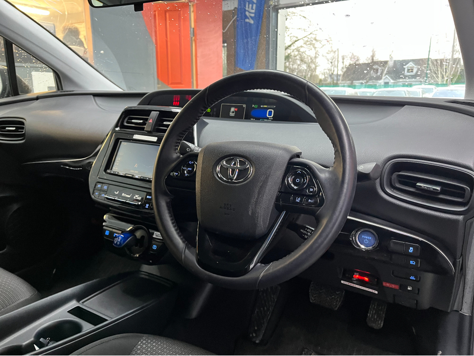 2022 Toyota Prius 2022 TOYOTA PRIUS S 1.8 AUTOMATIC / CRUISE CONTROL / REVERSE CAMERA AND MORE