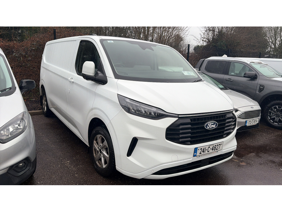 2024 Ford Transit Custom - image 2