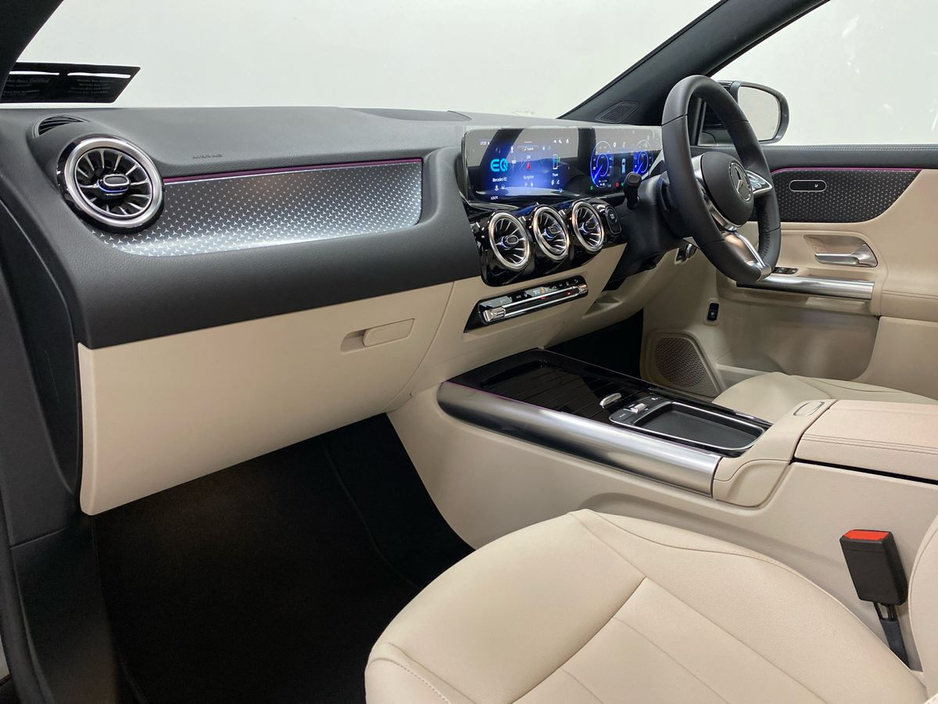 2026 Mercedes-Benz EQA - image 6