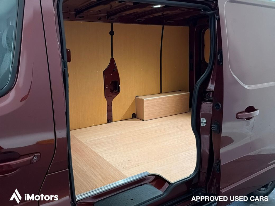 2026 Nissan Primastar DEMO L2H1 130 SV Premium