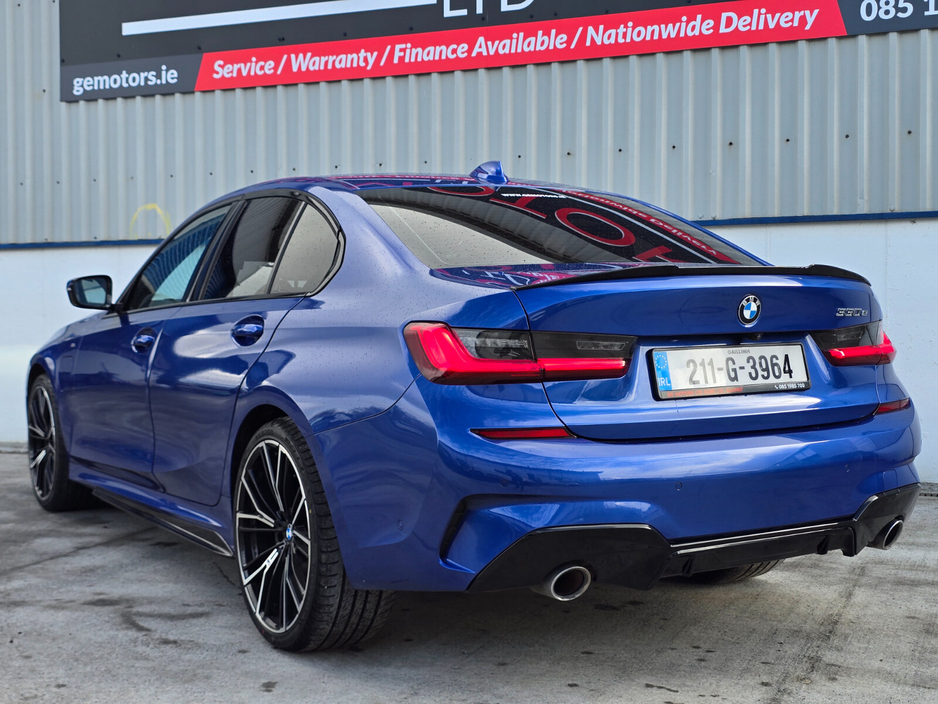 2021 BMW 3 Series - image 8