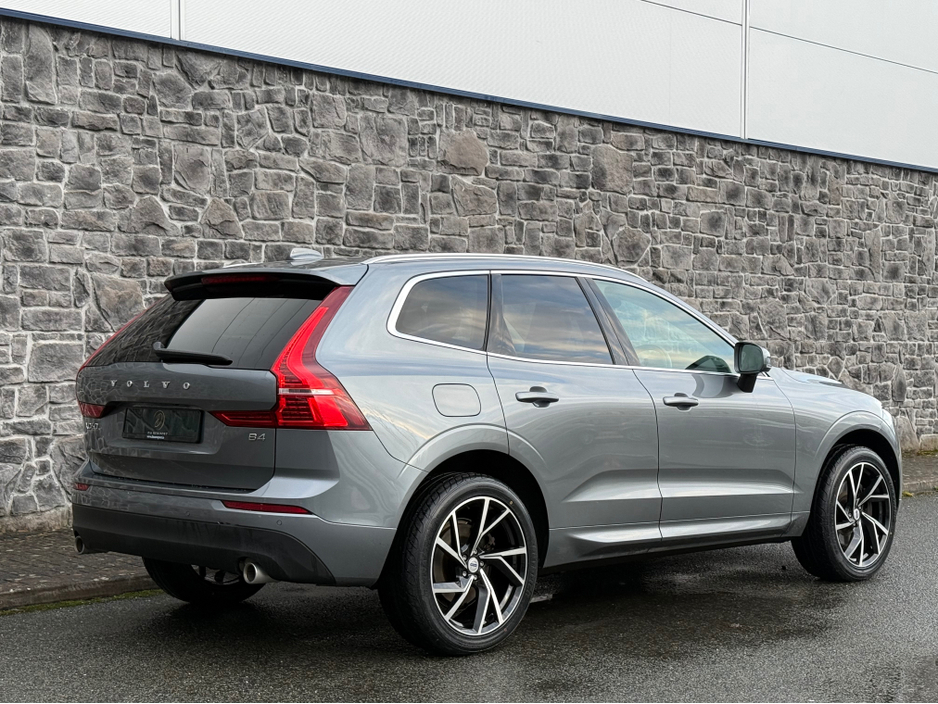 2021 Volvo XC60 2.0D MOMENTUM 5DR AUTO €38,950