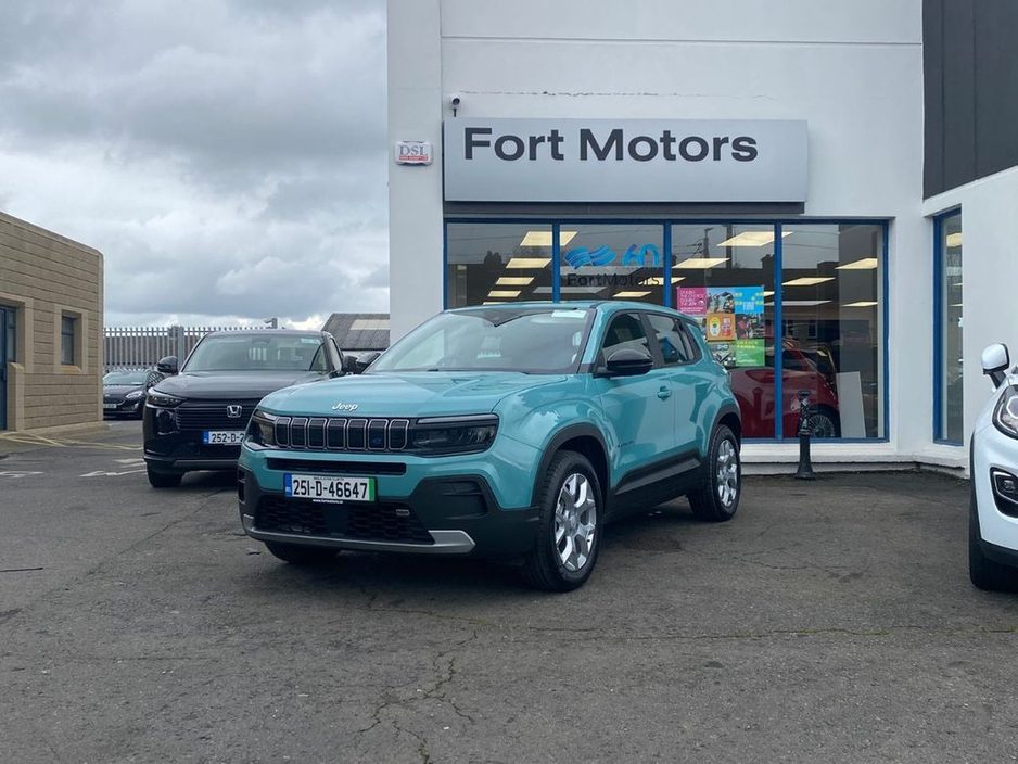 2025 Jeep Avenger - image 35