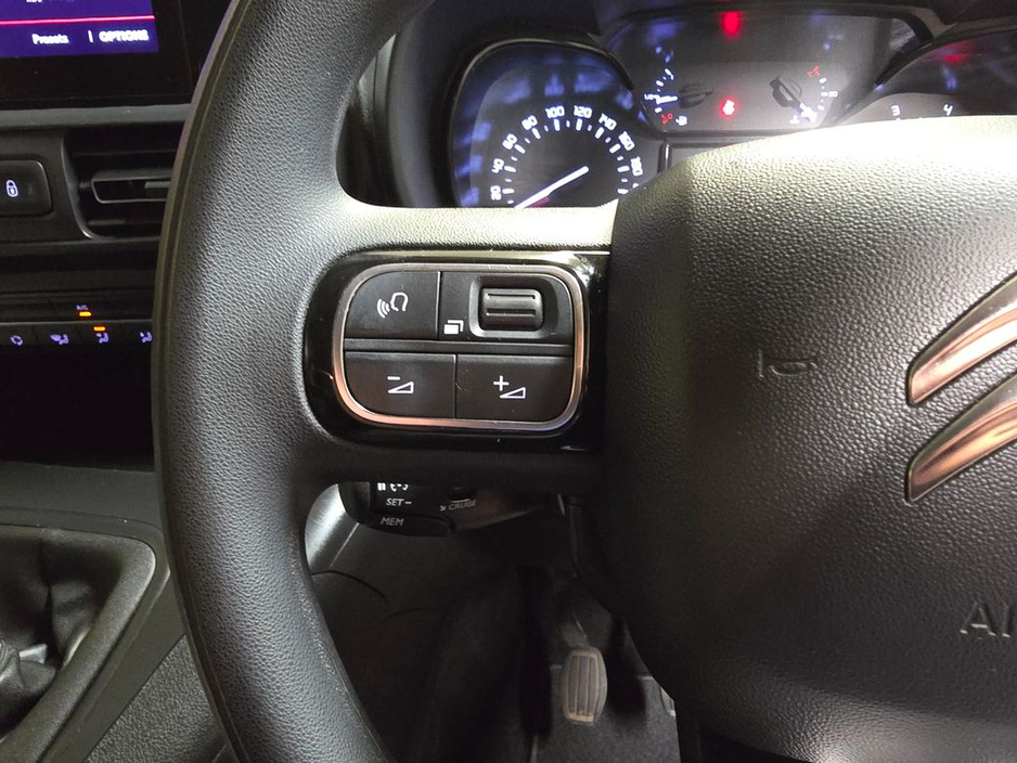 2024 Citroen Berlingo Feel Pack Diesel Bluehdi 100 5 Seats - Wheelchair Accessible €34,950