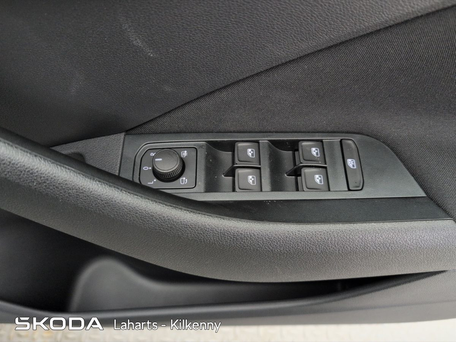 2025 Skoda Scala SELECTION 1.0TSI 115HP EX DEMO €27,950