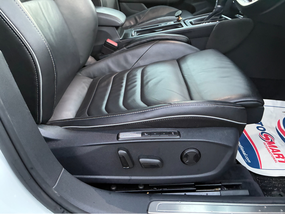 2019 Volkswagen Arteon ( 192 ) 2.0 TSI PANORAMIC SUNROOF 4 MOTION 280BHP VIRTUAL DASH FULL LEATHER HEATED ELECTRIC SEATS SAT NAV CARPLAY ANDROID AUTO BLIND SPORT PARKING SENSORS SELF PARKING ASSIST 360 CAMERA DYNAUDIO SOUND €30,950