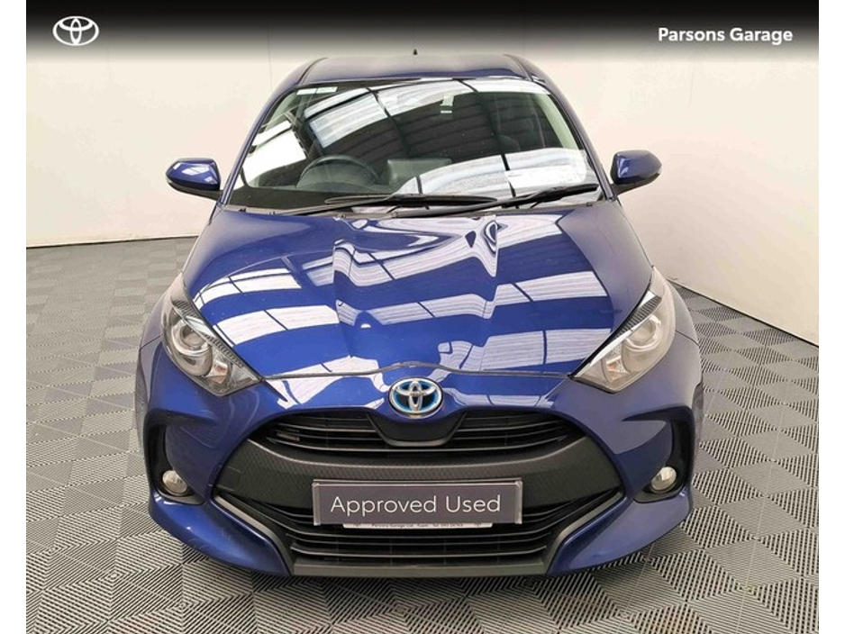 2022 Toyota Yaris - image 5