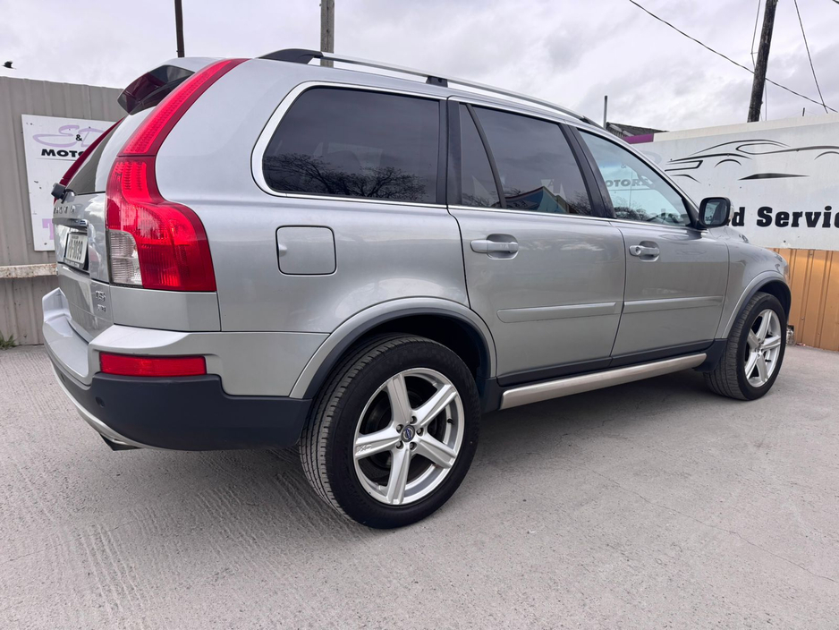 2011 Volvo XC90 - image 13
