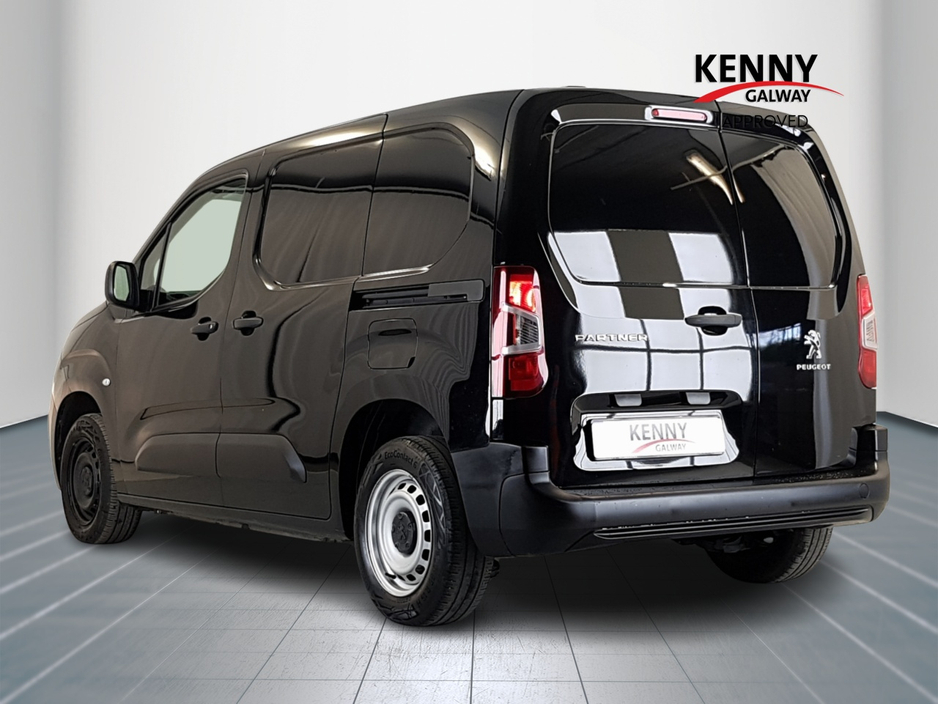 2024 Peugeot Partner - image 5