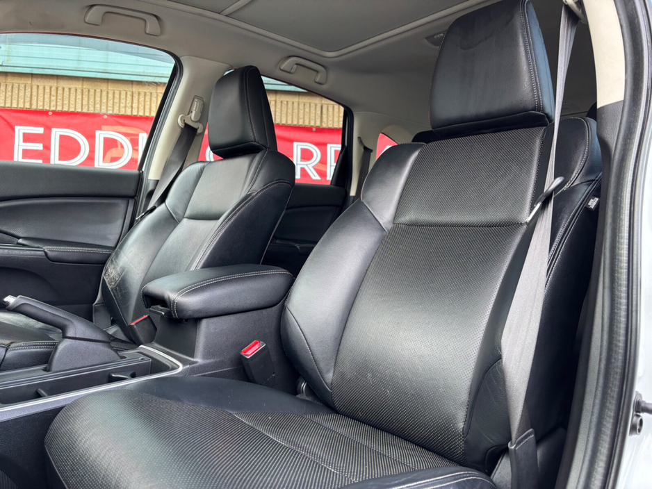 2016 Honda CR-V - image 13