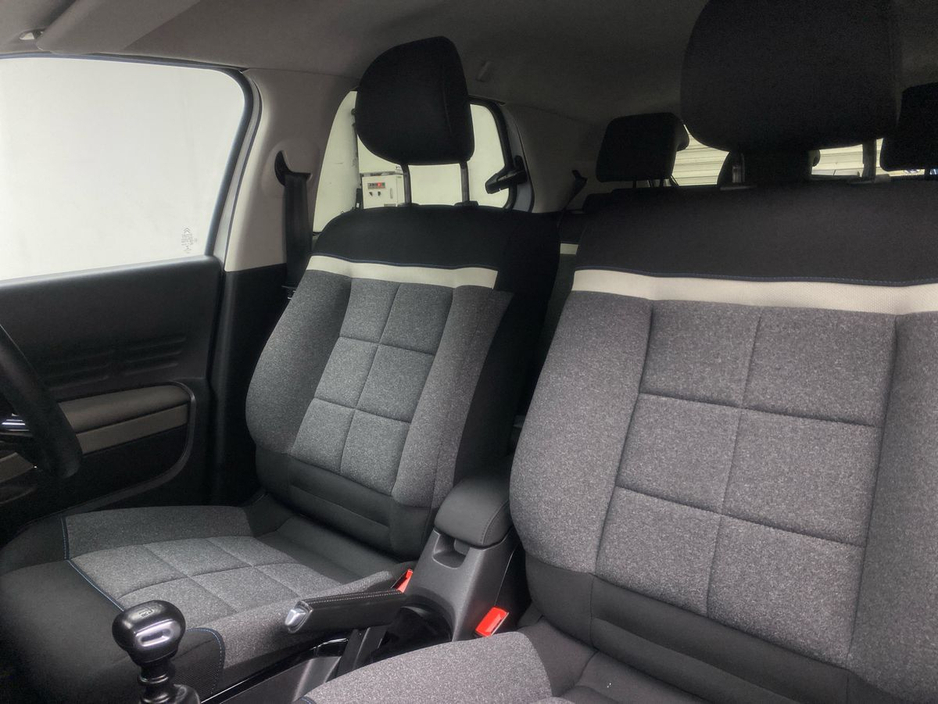 2020 Citroen C4 Cactus - image 15