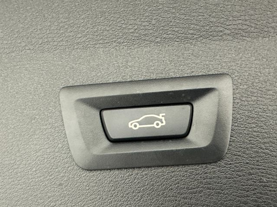 2022 BMW X1 - image 24