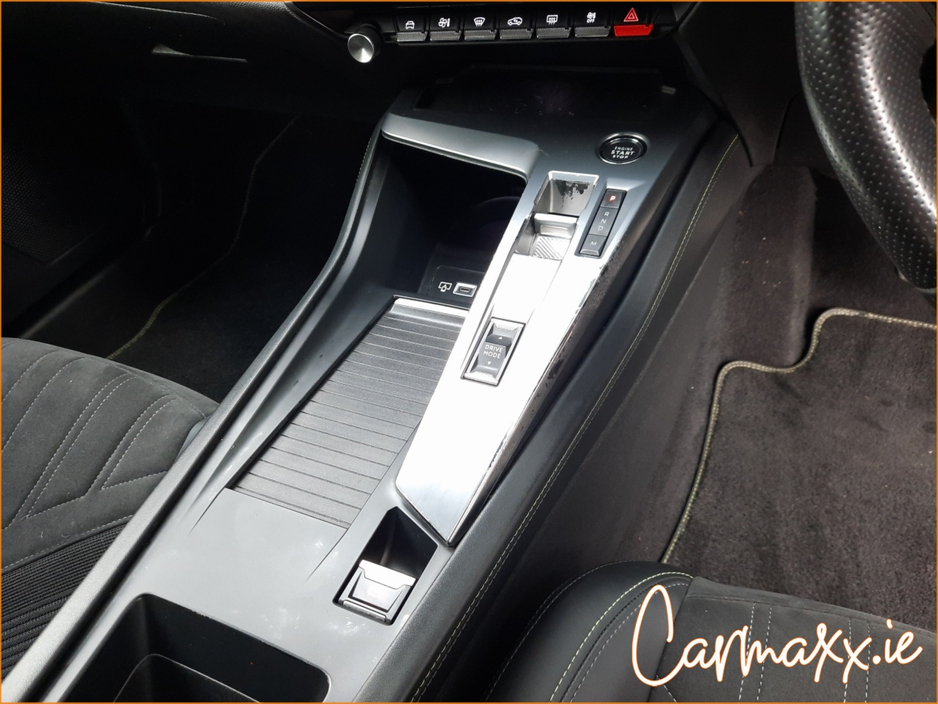 2022 Peugeot 308 - image 20