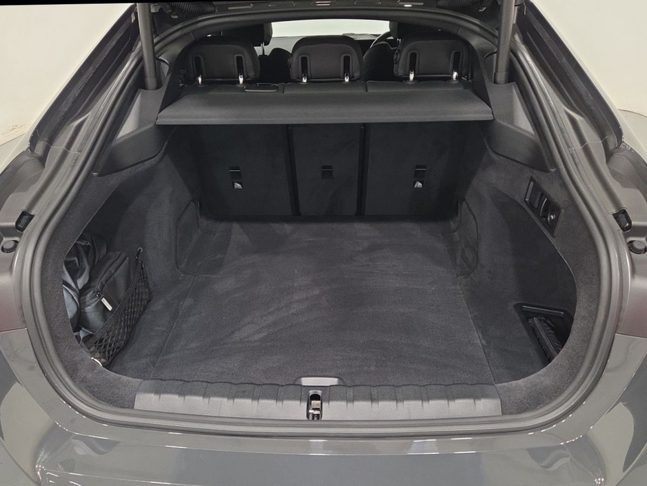 2023 BMW i4 - image 13