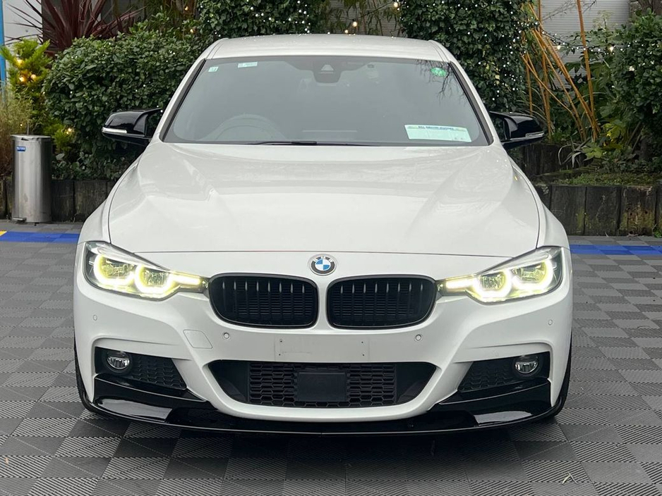 2018 BMW 3 Series 320d M-SPORT COMPETITION // FULL SERVICE HISTORY // LEATHER POWERED HEATED SEATS // DUAL ZONE CLIMATE CONTROL €25,950
