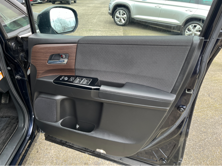 2021 Honda Odyssey - image 15