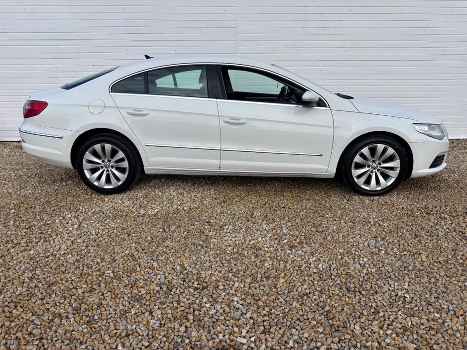 2012 Volkswagen Passat CC - image 9