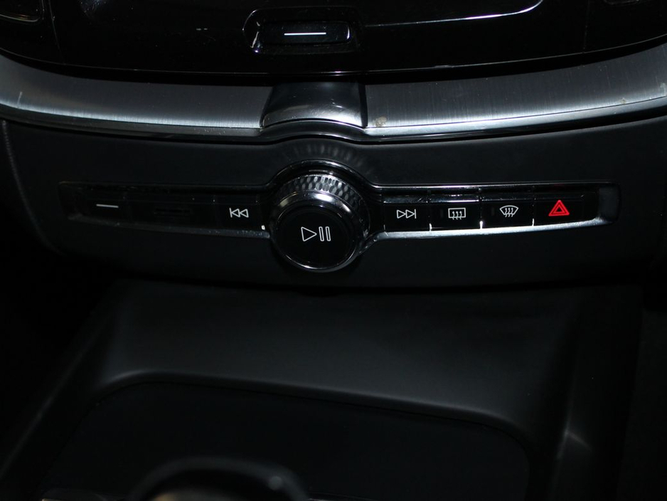 2018 Volvo XC60 D4 AWD Momentum 5DR €23,250