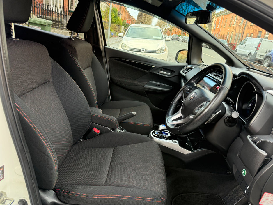 2014 Honda Fit 1.5 Hybrid Automatic, Only 133kms! New Nct 02/2027, Reversing Camera, Bluetooth, Sat Nav, Immaculate Condition, Cheap Tax @ €170, A/C, Alloys, Service & Warranty Included, SIMI Dealer, €8,950