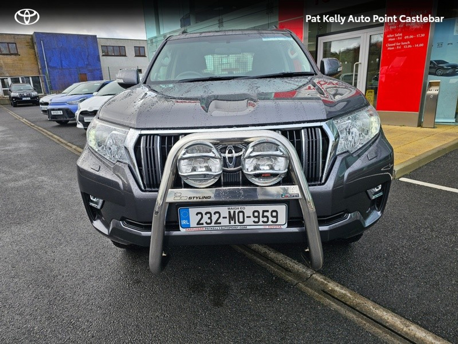 2023 Toyota Landcruiser - image 5