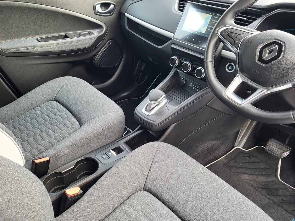 2022 Renault Zoe Iconic Rapid Charge 50Kwh R135, Long Range, Full Renault History €14,950