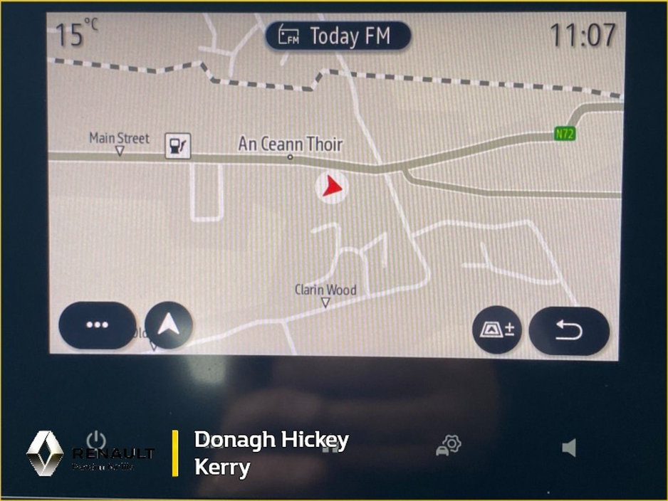 2022 Renault Clio - image 17