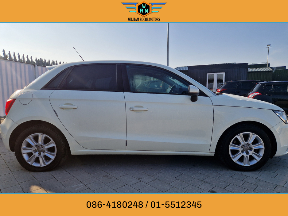 2012 Audi A1 - image 2