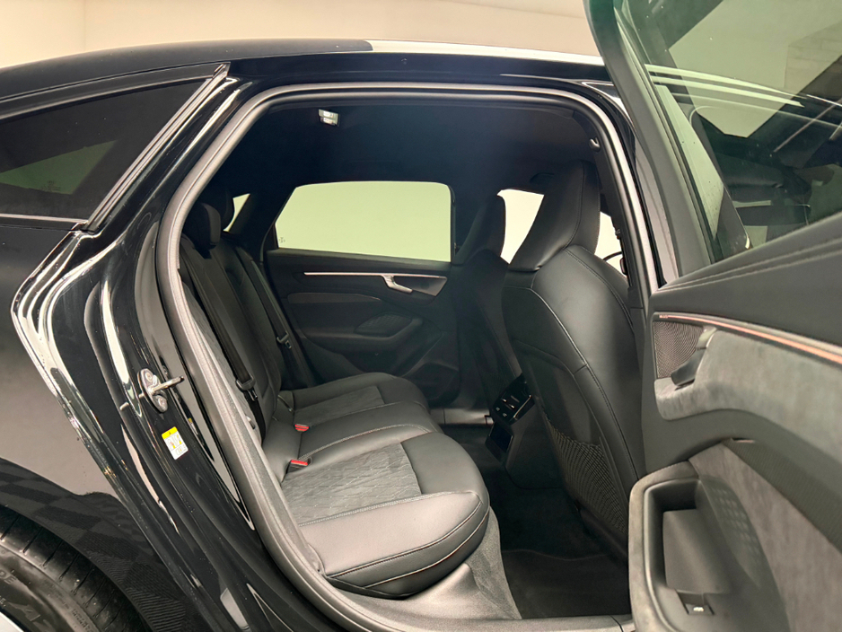 2025 Audi A6 EDITION 1 E HYBRID QUATTRO €74,990