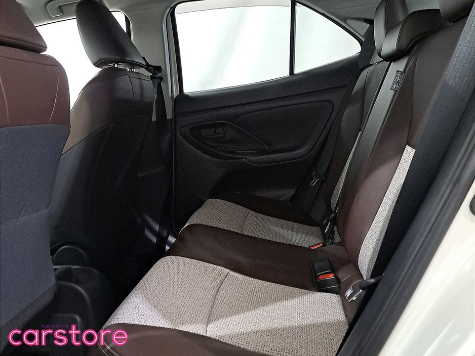 2021 Toyota Yaris Cross - image 10