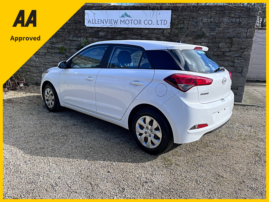 2017 Hyundai i20 - image 10