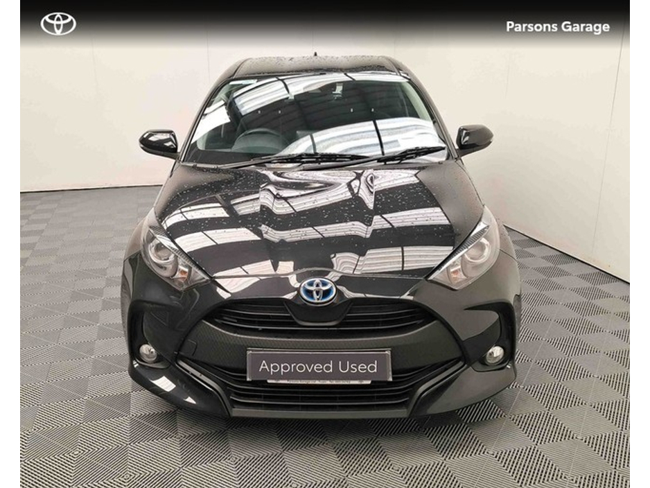 2023 Toyota Yaris - image 5