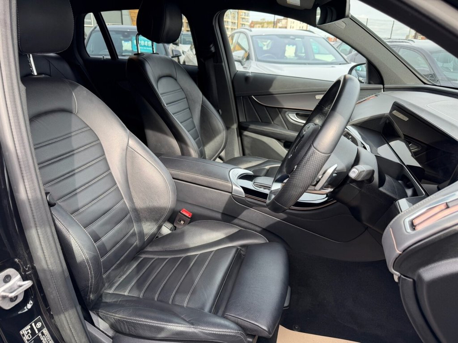 2023 Mercedes-Benz EQC - image 17