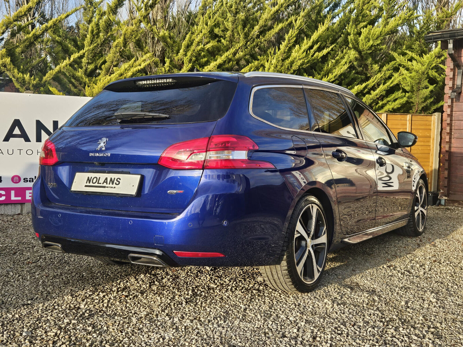 2016 Peugeot 308 - image 11
