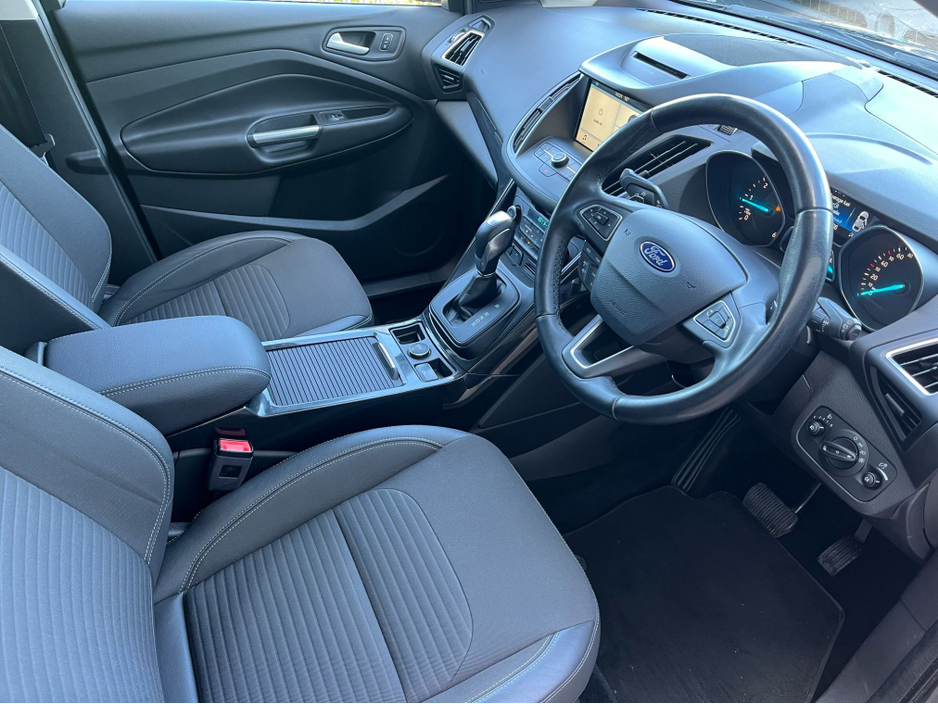 2018 Ford Kuga - image 8