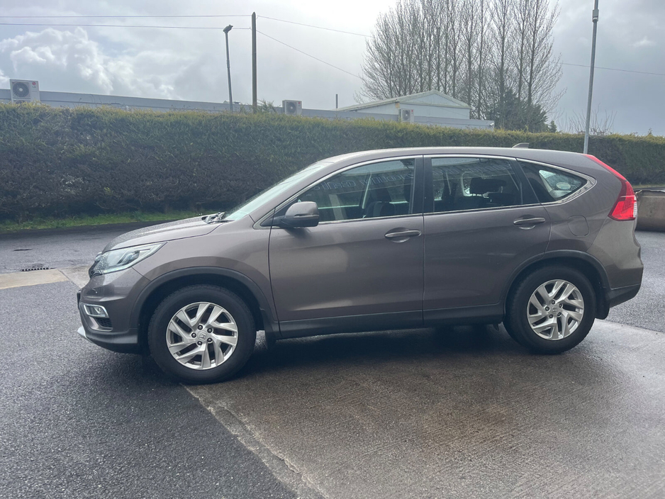 2016 Honda CR-V - image 8