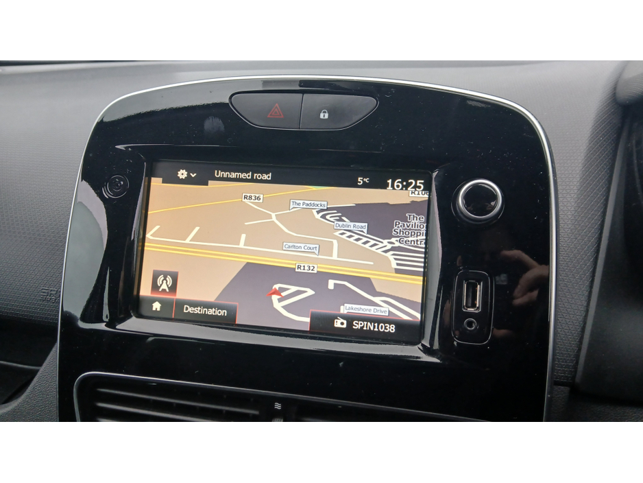 2019 Renault Clio - image 4