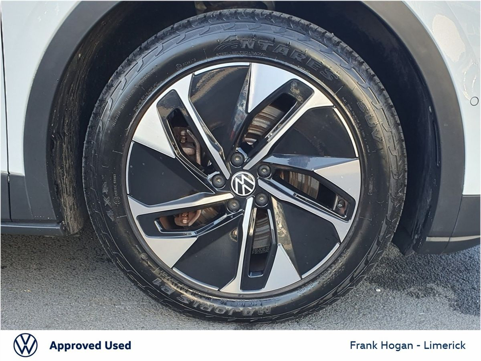 2023 Volkswagen ID.4 - image 9