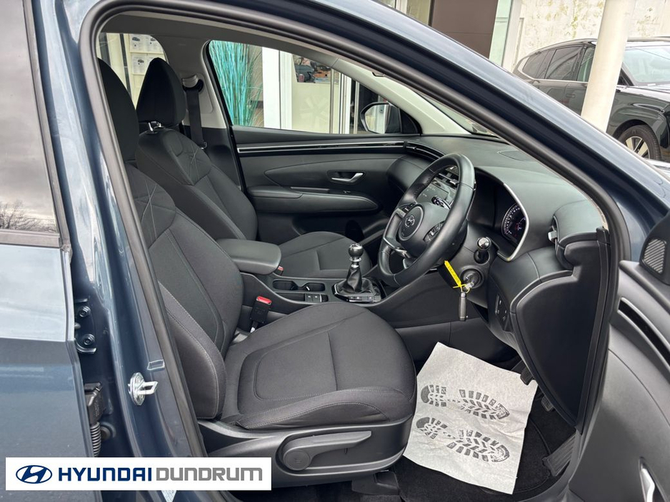 2022 Hyundai Tucson - image 6