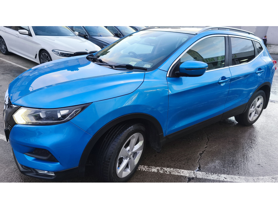 2019 Nissan Qashqai - image 4