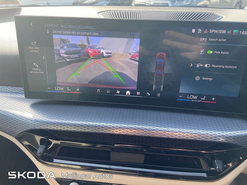 2025 BMW 3 Series - image 17