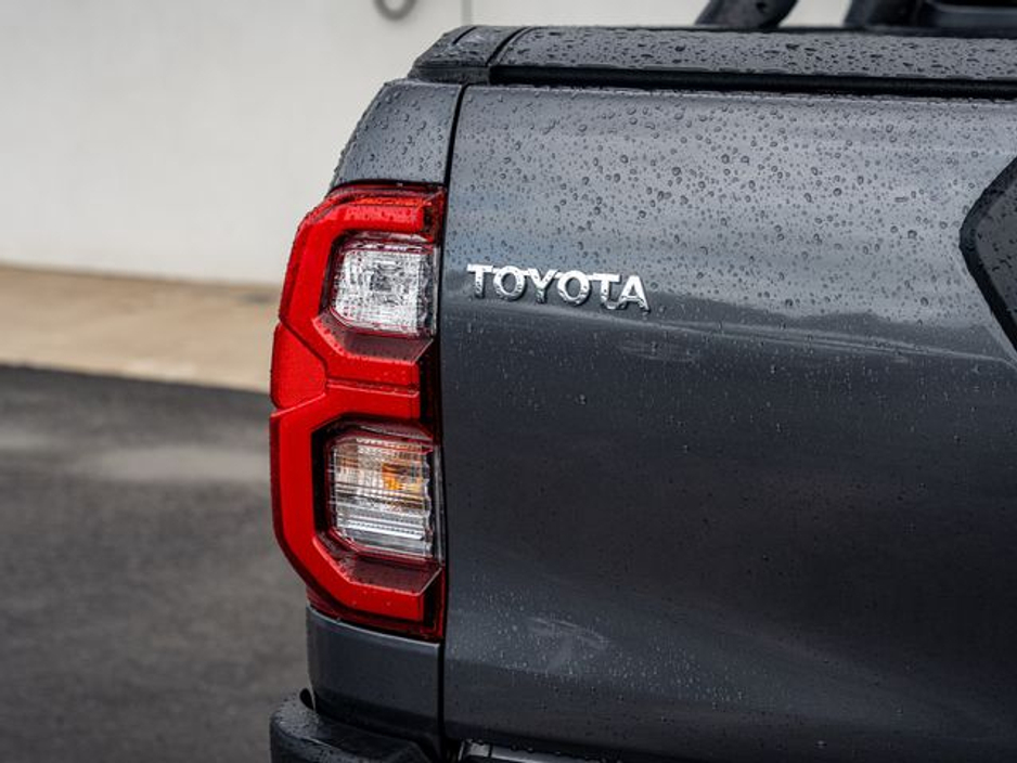 2026 Toyota Hilux - image 6